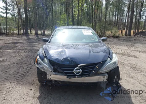2018 Nissan Altima 2.5 Sv z USA, uszkodzony, nr VIN 1N4AL3AP9JC184482